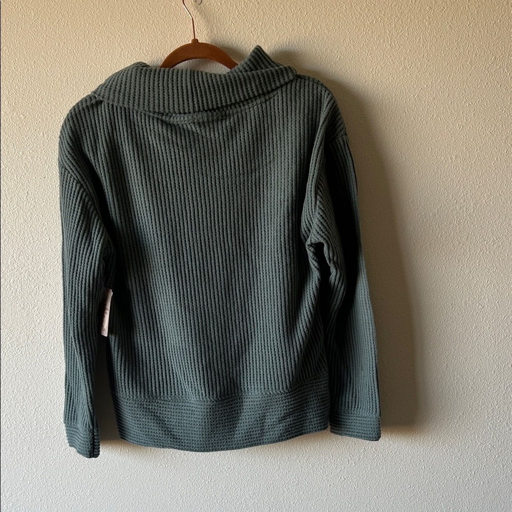 Elegant Forest Green Cowl Neck Sweater - Picture 5 of 7